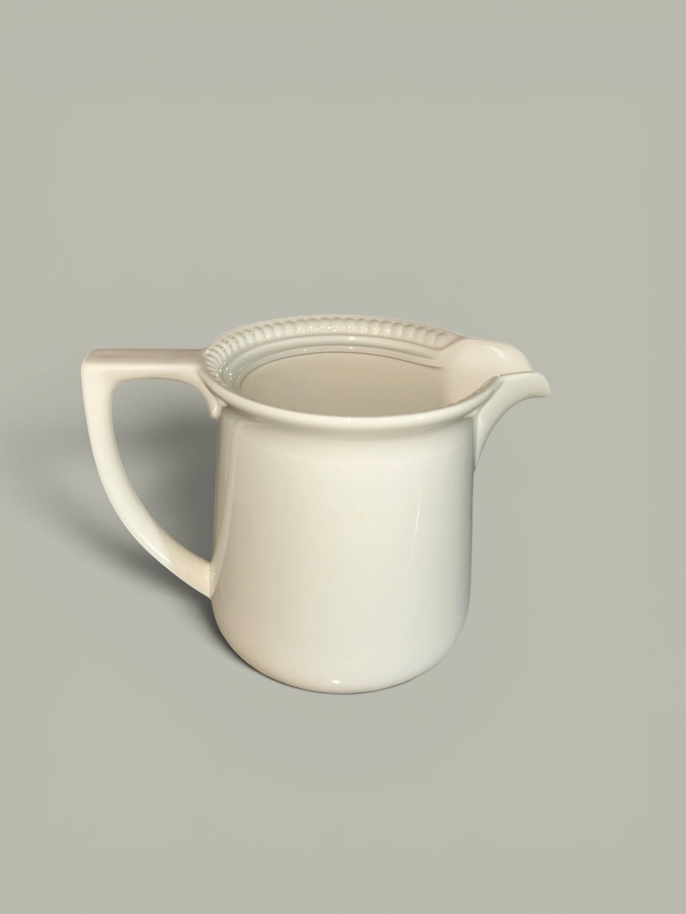 Villeroy & Boch Switch Coffee House Faience White Milk Pitcher Germany  6”Tall
